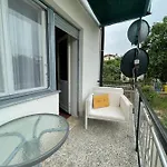 Apartman Pcelica *