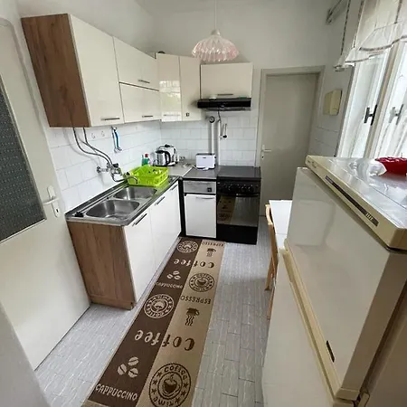 Appartement Apartman Pcelica