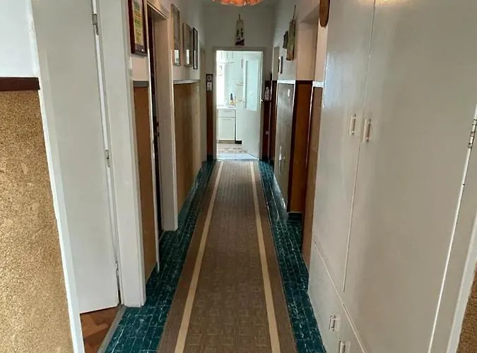 Apartman Pcelica * Póla